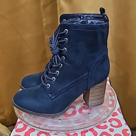 B Journee Collection style NEW w/o Box or tags Women's Baylor boots suede sz 7 - Picture 4 of 11